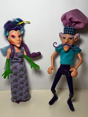 Vintage 1980 Strawberry Shortcake Purple Pie Man and Sour Grapes Villain Figures